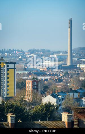 Northampton ville paysage urbain sur ciel bleu en angleterre royaume-uni. Banque D'Images