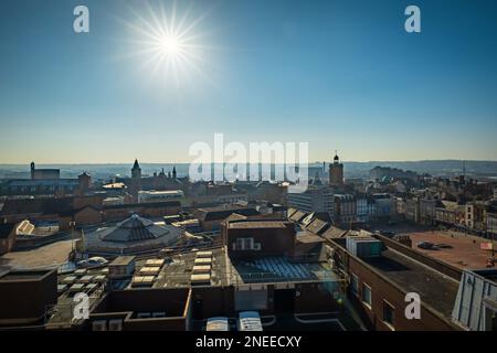 Northampton ville paysage urbain sur ciel bleu en angleterre royaume-uni. Banque D'Images