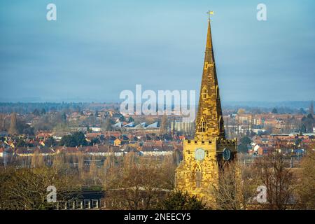 Northampton ville paysage urbain sur ciel bleu en angleterre royaume-uni. Banque D'Images