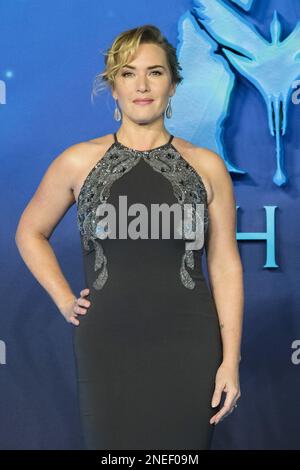 Kate Winslet photographiée à l'AVATAR: THE WAY OF WATER première mondiale le mardi 6th décembre 2022 à Odeon Luxe Leicester Square à Londres, Royaume-Uni . Photo de Julie Edwards Banque D'Images