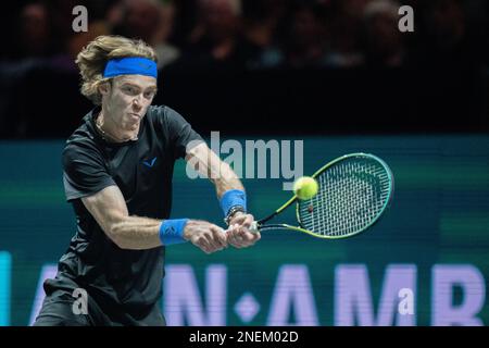 ROTTERDAM, PAYS-BAS - FÉVRIER 15 : Andrey Rublev en action lors du tournoi de tennis mondial ABN AMRO 50th 2023 à Ahoy on 15 février 2023 à Rotterdam, pays-Bas (photo de Henk Seppen/Orange Pictures) Banque D'Images