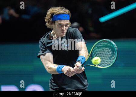 ROTTERDAM, PAYS-BAS - FÉVRIER 15 : Andrey Rublev en action lors du tournoi de tennis mondial ABN AMRO 50th 2023 à Ahoy on 15 février 2023 à Rotterdam, pays-Bas (photo de Henk Seppen/Orange Pictures) Banque D'Images