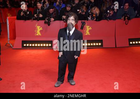 Peter Dinklage assiste à la première et à la cérémonie d'ouverture du tapis rouge « She Fest To Me » lors du Berlinale International film Festival de Berlin 73rd à B Banque D'Images