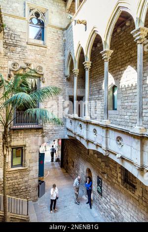 Cour intérieure du musée Picasso, Barcelone, Coatalonia, Espagne Banque D'Images