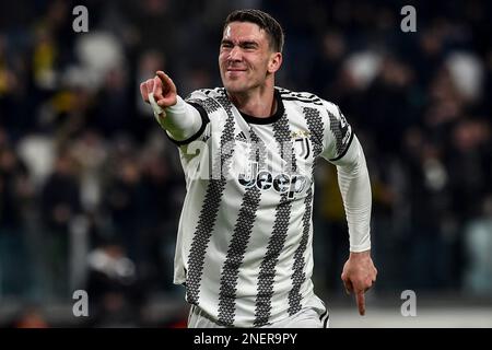 Turin, Italie. 16th févr. 2023. Dusan Vlahovic du Juventus FC fête après avoir marqué le but de 1-0 lors du match de football de l'Europa League entre le Juventus FC et le FC Nantes au stade Juventus de Turin (Italie), 16 février 2023. Photo Giuliano Marchisciano/Insidefoto crédit: Insidefoto di andrea staccioli/Alamy Live News Banque D'Images