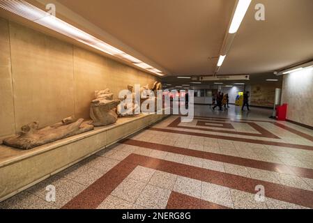 Intérieur de la station de métro Acropolis, Athènes Banque D'Images