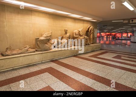 Intérieur de la station de métro Acropolis, Athènes Banque D'Images