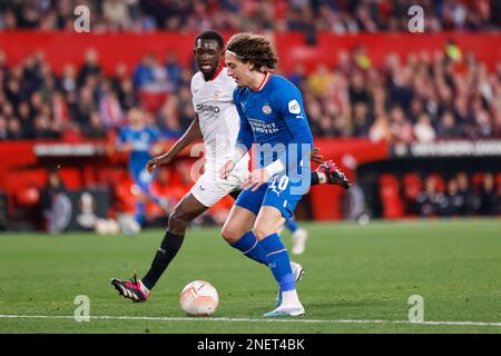 Séville, Espagne. 16th févr. 2023. Fabio Silva (10) du PSV Eindhoven vu lors du match de l'UEFA Europa League entre le FC Sevilla et le PSV Eindhoven à l'Estadio Ramon Sanchez Pizjuan à Séville. (Crédit photo : Gonzales photo/Alamy Live News Banque D'Images