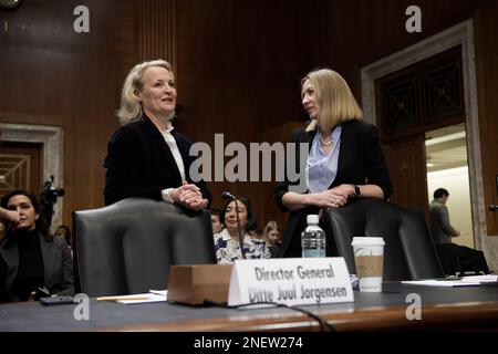 16 février 2023, Washington, Distric de Columbia, Etats-Unis: Directrice générale de l'énergie, Commission européenne Mme DITTE JUUL JORGENSEN(à gauche) et Fellow en études énergétiques, Baker Institute for public Policy, Université de riz Anna MIKULSKA(à droite) arrive à témoigner devant le Comité sénatorial de l'énergie et des ressources naturelles sur l'impact de la FederationÃs guerre russe en Ukraine sur la sécurité énergétique européenne et mondiale un an après l'invasion, lors d'une audition, aujourd'hui sur 16 février, 2023 au Sénat Dirksen/Capitol Hill à Washington DC, États-Unis. (Credit image: © Lénine Nolly/ZUMA Press Wire) ÉDITORIAL U Banque D'Images