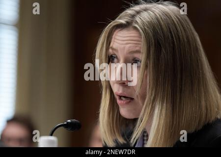 16 février 2023, Washington, Distric of Columbia, Etats-Unis : boursier en études énergétiques, Baker Institute for public Policy, La Dre ANNA MIKULSKA, Université de riz, témoigne devant le Comité sénatorial de l'énergie et des ressources naturelles de l'impact de la FederationÃs guerre russe en Ukraine sur la sécurité énergétique européenne et mondiale un an après l'invasion, lors d'une audition, aujourd'hui sur 16 février 2023 à Dirksen Senate/Capitol Hill à Washington DC, Etats-Unis. (Credit image: © Lénine Nolly/ZUMA Press Wire) USAGE ÉDITORIAL SEULEMENT! Non destiné À un usage commercial ! Banque D'Images