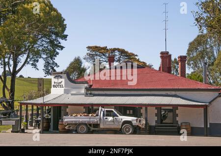 L'historique Magpie and Stump Hotel (1851) à Mintaro, Clare Valley, Australie méridionale Banque D'Images