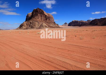 Wüstenlandschaft im Wadi Rum / scène du désert à Wadi Rum, Jordanie Banque D'Images