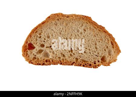 Tranche de pain de levain de seigle et de blé vue sur le dessus isolée sur blanc. Pâte poreuse et croûte croustillante. Banque D'Images