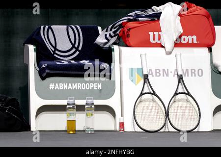 Rotterdam, pays-Bas. 17th févr. 2023. ROTTERDAM - Banc de joueur de Grigor Dimitrov (BUL) le cinquième jour du tournoi de tennis ABN AMRO Open à Ahoy. AP SANDER KING Credit: ANP/Alamy Live News Banque D'Images