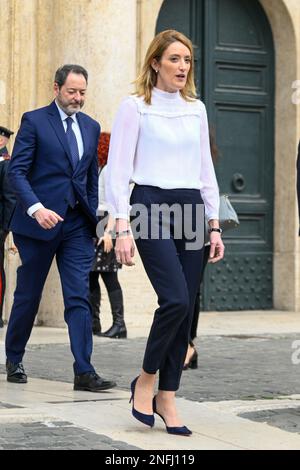 Rome, Italie, 17/02/2023, la présidente du Parlement européen, Roberta Metsola, ainsi que le président de la Chambre des députés, Lorenzo Fontana, à la fin de leur réunion à la Chambre des députés, 17 février 2023 à Rome, Italie. Banque D'Images