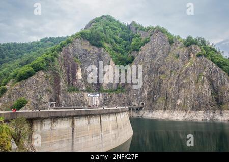 Roumanie. Transylvanie. Route transfagarasan. Lac Vidraru Banque D'Images