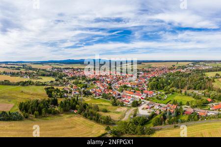 Vue aérienne ville de Hasselfelde Oberharz am Brocken dans les montagnes de Harz Banque D'Images