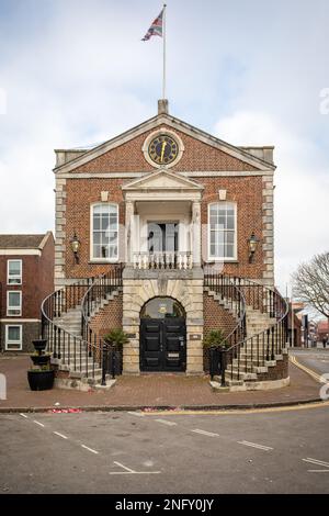 Bureau d'enregistrement de Poole Guildhall à Market Street, Poole, Dorset, Royaume-Uni, le 13 février 2023 Banque D'Images