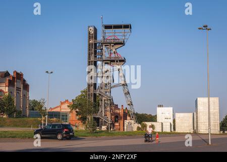 Cadre supérieur d'un puits dans le nouveau musée de Silésie, dans la zone de l'ancienne mine de charbon dur à Katowice, dans la région de Silésie en Pologne Banque D'Images