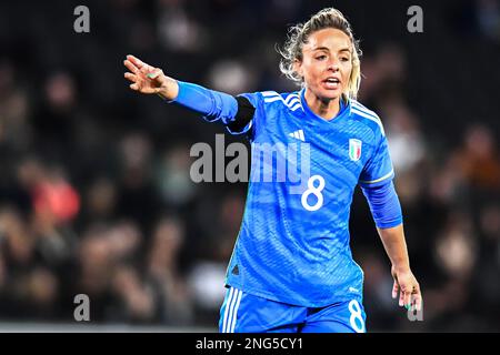 Milton Keynes, Royaume-Uni. 16th févr. 2023. Milton Keynes, Angleterre, 16 février 2023: Martina Rorucci (8 Italie) lors du match de football de la coupe Arnold Clark entre l'Italie et la Belgique au stade MK à Milton Keynes, Angleterre. (Kevin Hodgson /SPP) crédit: SPP Sport Press photo. /Alamy Live News Banque D'Images