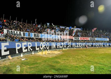 Pise, Italie. 17th févr. 2023. Fans de Pise pendant l'AC Pise vs Venezia FC, football italien série B match à Pise, Italie, 17 février 2023 crédit: Agence de photo indépendante / Alamy Live News Banque D'Images