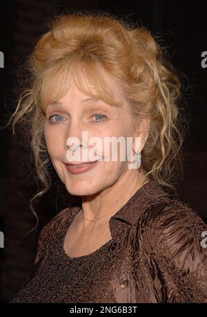 L’actrice Stella Stevens est décédée aujourd’hui après une longue bataille contre la maladie d’Alzheimer à l’âge de 84 ans à Los Angeles, en Californie. Sur 17 février 2023. 6 octobre 2006 Los Angeles, Californie Stella Stevens le Festival du film d'aventure Jules Verne Hommages au Temple Auditorium © AFF-USA.COM Banque D'Images