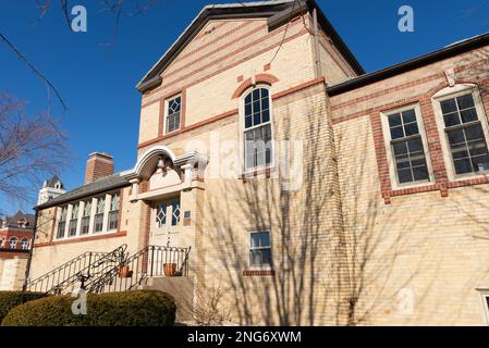 Oregon, Illinois - États-Unis - 13 février 2023 : extérieur de la bibliothèque historique Carnegie, construite en 1909, en Oregon, Illinois. Banque D'Images