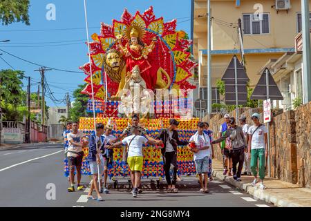 Mahashivratree se rendit aux pèlerins sur le chemin du lac sacré du Grand bassin, dans le district de Savane, au sud de l'île maurice, 16 février 2023 Banque D'Images