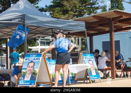 NSW Government State Election le candidat libéral Toby Williams va contester le siège de Wakehurst tenu par Brad Hazzard qui prend sa retraite, Sydney, Australie Banque D'Images