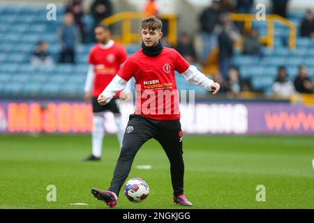 Londres, Royaume-Uni. 18th févr. 2023. James McAtee #28 de Sheffield United se réchauffe lors du match de championnat Sky Bet Millwall vs Sheffield United à la Den, Londres, Royaume-Uni, 18th février 2023 (photo par Arron Gent/News Images) à Londres, Royaume-Uni le 2/18/2023. (Photo par Arron Gent/News Images/Sipa USA) crédit: SIPA USA/Alay Live News Banque D'Images