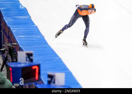 TOMASZOW MAZOWIECKI, POLOGNE - FÉVRIER 18: Jorrit Bergsma des pays-Bas en compétition pour la division hommes 5000m B lors des finales de la coupe du monde de patinage de vitesse de l'UIP sur 18 février 2023 à Tomaszow Mazowiecki, Pologne (photo d'Andre Weening/Orange Pictures) crédit: Orange pics/BV Alay Live News Banque D'Images