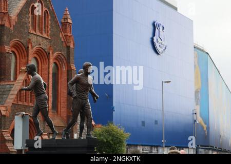 Liverpool, Royaume-Uni. 18th février 2023The statue de Colin Harvey avant le match de la Premier League entre Everton et Leeds United à Goodison Park, Liverpool, le samedi 18th février 2023. (Photo : Pat Scaasi | ACTUALITÉS MI) crédit : ACTUALITÉS MI et sport /Actualités Alay Live Banque D'Images