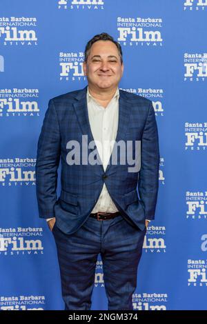 Santa Barbara, États-Unis. 17th févr. 2023. Le modérateur, Scott Feinberg, se présente au festival international du film de Santa Barbara en 2023 pour rendre hommage à Todd Field et Martin McDonagh avec les meilleurs directeurs de l'année au Arlington Theatre on 17 février 2023 à Santa Barbara, en Californie. (Photo de Rod Rolle/Sipa USA) Credit: SIPA USA/Alay Live News Banque D'Images