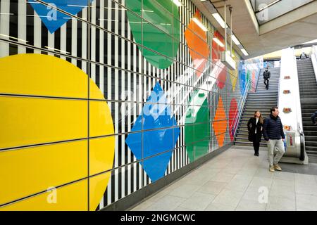 Station Tottenham court Road Elizabeth Line, Londres, Royaume-Uni Banque D'Images