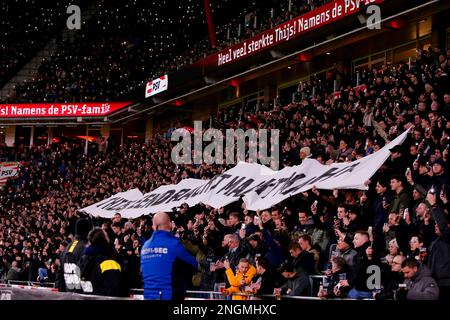 11-02-2023: Sport: PSV v Groningen EINDHOVEN, PAYS-BAS - FÉVRIER 11: Déclaration de soutien à Thijs Segers pendant le match Eredivisie PSV Eindho Banque D'Images