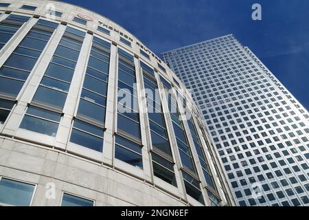 morden architecture européenne de Reuters Plaza avec de grands bâtiments londoniens Thomson Reuters, One Canada Square et City Bank, Angleterre, Royaume-Uni Banque D'Images