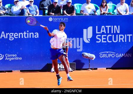 Buenos Aires, Argentine, 18th février 2023, Juan Pablo Varillas (PER) lors d'un match semi-fin de l'Argentine Ouvrir ATP 250 au Central court of Buenos Aires Lawn tennis Club. Credit: Néstor J. Beremblum/Alay Live News Banque D'Images