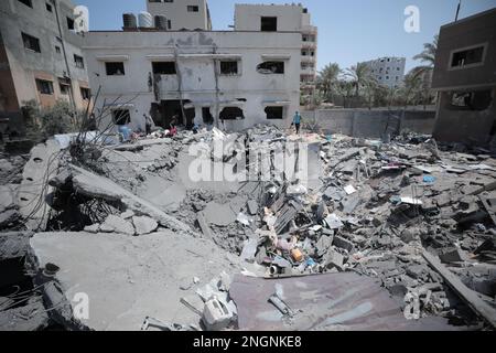 Gaza, Palestine. Une maison appartenant à la famille Shamalakh, à l'ouest de la ville de Gaza, a été bombardée par les forces israéliennes Banque D'Images