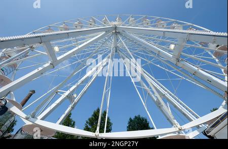 La grande roue de Millenium Square, Bristol, Angleterre Banque D'Images