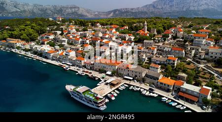 Povlja, Brac, Croatie photo aérienne Banque D'Images