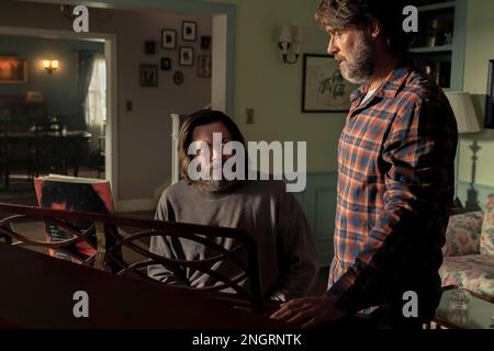 NICK OFFERMAN et MURRAY BARTLETT dans LA DERNIÈRE DES États-Unis (2023), sous la direction de LIZA JOHNSON, CRAIG MAZIN et NEIL DRUCKMANN. Crédit : PlayStation Productions / Sony Pictures Television / Album Banque D'Images