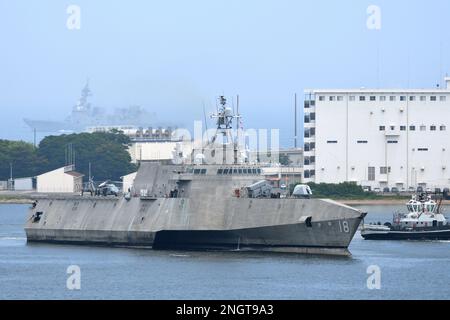 Préfecture de Kanagawa, Japon - 22 juin 2022 : USS Charleston (LCS-18), navire de combat littoral de classe Independence. Banque D'Images