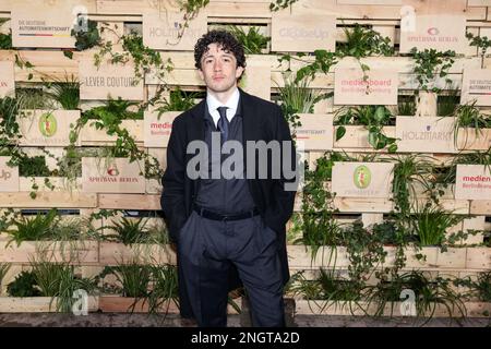 Berlin, Allemagne. 18th févr. 2023. Maximilian Mundt à la fête du Medienboard à Holzmarkt. Le Festival international du film 73rd se déroule jusqu'à 26 février 2023. Crédit : Gerald Matzka/dpa/Alay Live News Banque D'Images