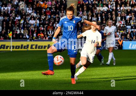 CBS Arena, Coventry, Royaume-Uni. 19th févr. 2023. Arnold Clark Cup football, Angleterre contre l'Italie; Cristiana Girelli de l'Italie crédit: Action plus Sports/Alamy Live News Banque D'Images