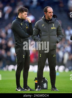 Ryan Mason, entraîneur de la première équipe de Tottenham Hotspur, et Cristian Stellini, directeur adjoint, avant le match de la première ligue au Tottenham Hotspur Stadium, Londres. Date de la photo: Dimanche 19 février 2023. Banque D'Images