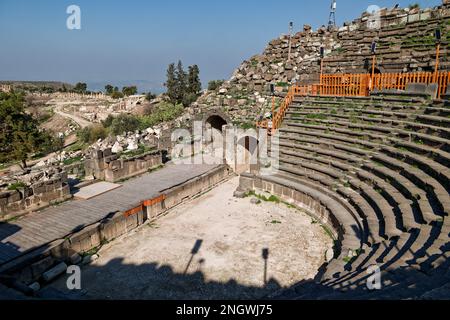 Le Théâtre de l'Ouest de l'ancienne ville hellénistique de Gadara, Jordanie. Crédit: MLBARIONA/Alamy stock photo Banque D'Images