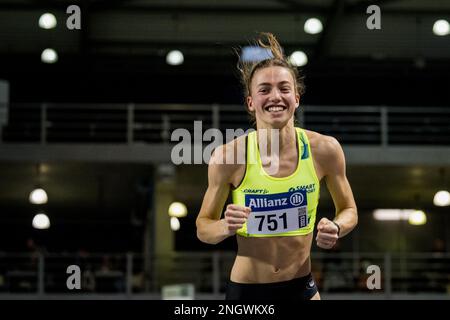 L'athlète belge Merel Maes photographié en action lors de l'épreuve de saut en hauteur, aux championnats d'athlétisme en salle de Belgique, dimanche 19 février 2023, à Gand. BELGA PHOTO JASPER JACOBS Banque D'Images