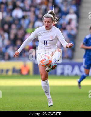 Coventry, Royaume-Uni. 19th févr. 2023. Lauren Hemp (11) d'Angleterre photographié lors d'un match de football féminin entre les équipes nationales de football féminin d'Angleterre, appelées les Lionesses, et l'Italie, appelée l'Azzurre, sur leur deuxième match dans la coupe Arnold Clark 2023, dimanche 19 février 2023 à Coventry, ANGLETERRE . PHOTO SPORTPIX | Credit: David Catry/Alay Live News Banque D'Images