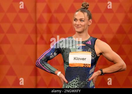 APELDOORN, PAYS-BAS - FÉVRIER 19: Lieke Klaver avant les 60m haies femmes pendant les Championnats hollandais Athlétisme en intérieur 2023 à Omnisport sur 19 février 2023 à Apeldoorn, pays-Bas (photo de Patrick Goosen/Orange Pictures) Banque D'Images