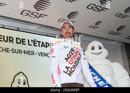 Aurélien Paret Peintre (AG2R-Citroën Team) vainqueur de la troisième étape du Tour du Var et des Alpes-maritimes à Vence. La troisième et dernière étape du Tour du Var et des Alpes-maritimes (Tour 06-83) se déroule entre Villefranche-sur-mer et Vence. Le gagnant de la scène est le pilote français Aurélien Paret-Peintre de l'équipe AG2R-Citroën devant Mattias Skjelmose Jensen (équipe Trek Segafredo) et Kevin Vauquelin (équipe Arkea Samsic) qui ont terminé troisième. Le pilote français Kevin Vauquelin (l'équipe Arkea Samsic) remporte le classement général du Tour du Var et des Alpes-Maritimes 2023 Banque D'Images